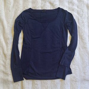 Marmot women’s Navy Long Sleeve tech Top